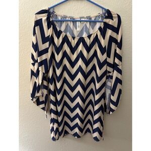 Tacra Chevron Bell Sleeve Tunic Top Blouse Beige Navy Blue Women's Size S
A839